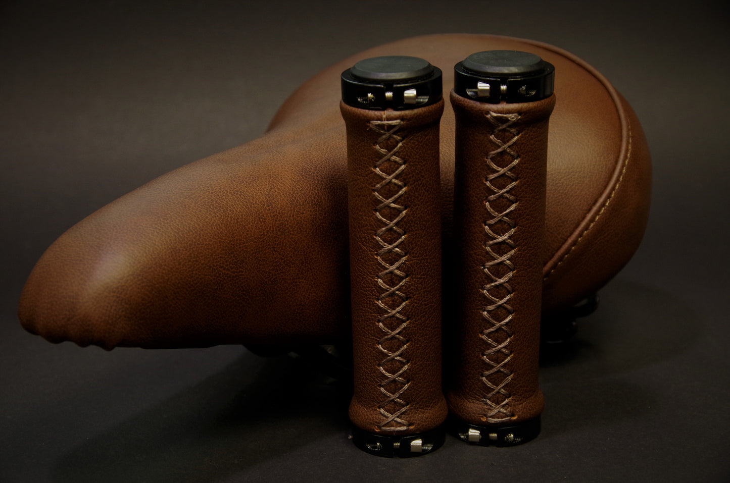 Standard bike Seat with Handles