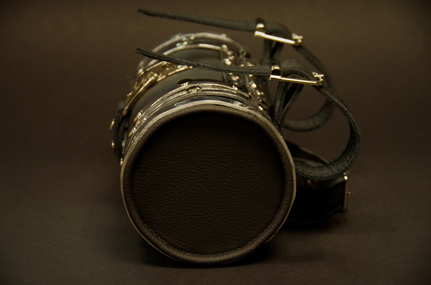 Bicycle bag with leather handles