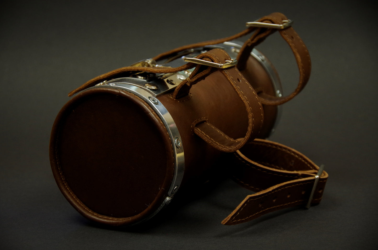 Bicycle bag with leather handles