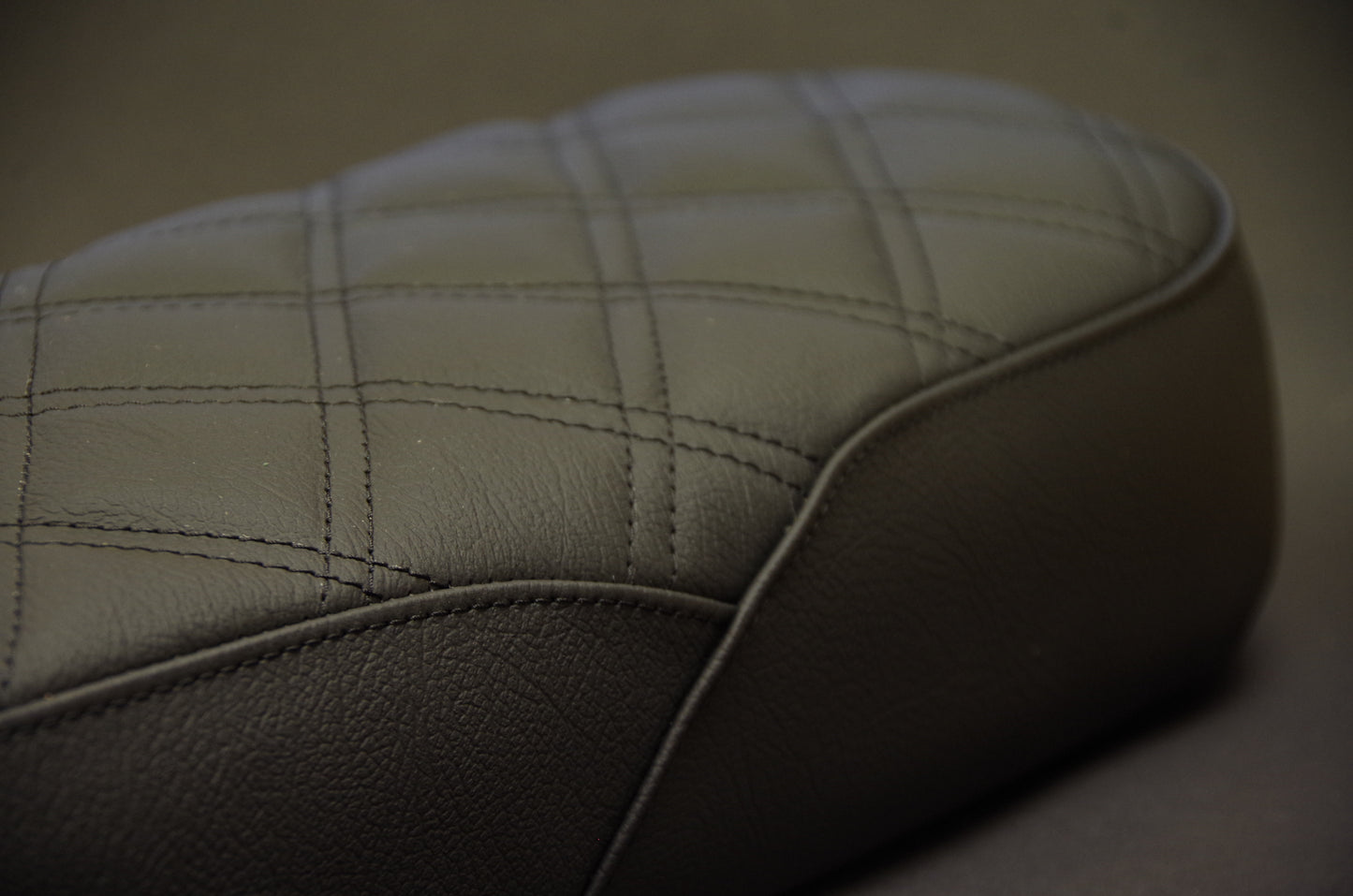 Super 73 bike-seat with handles