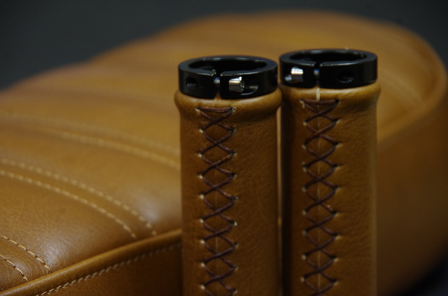 Super 73 bike-seat with handles