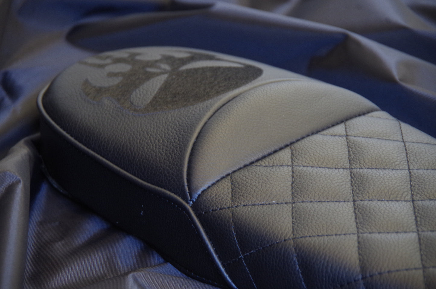 Super 73 bike-Speedster seat. Fits for RX.